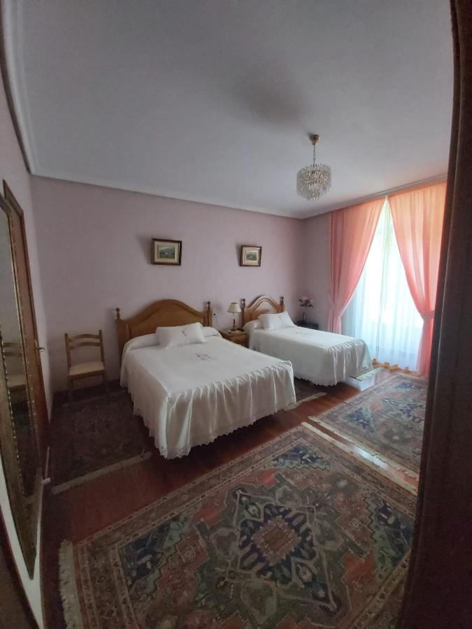Pension Lorea San Sebastian Bagian luar foto