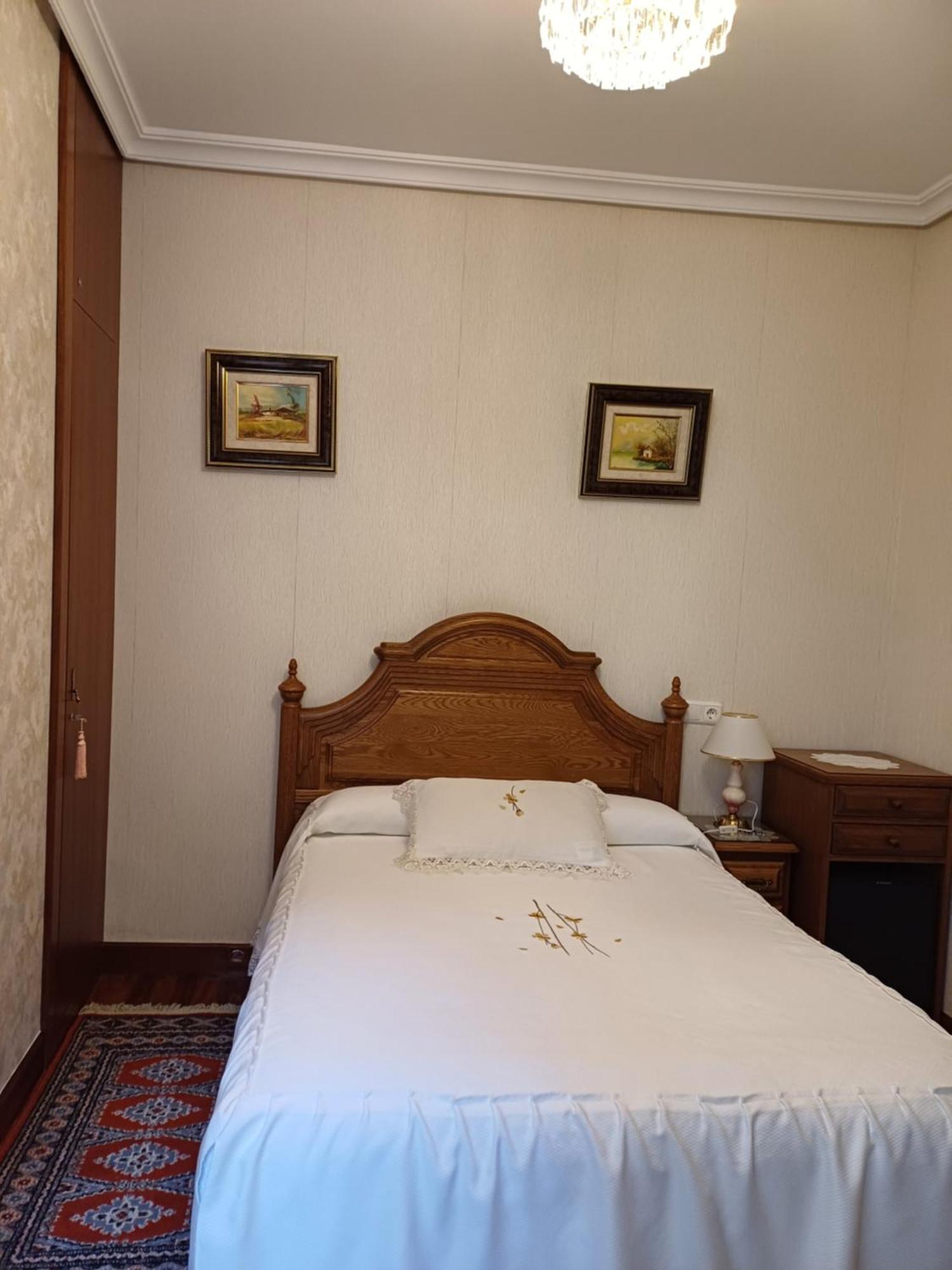 Pension Lorea San Sebastian Bagian luar foto