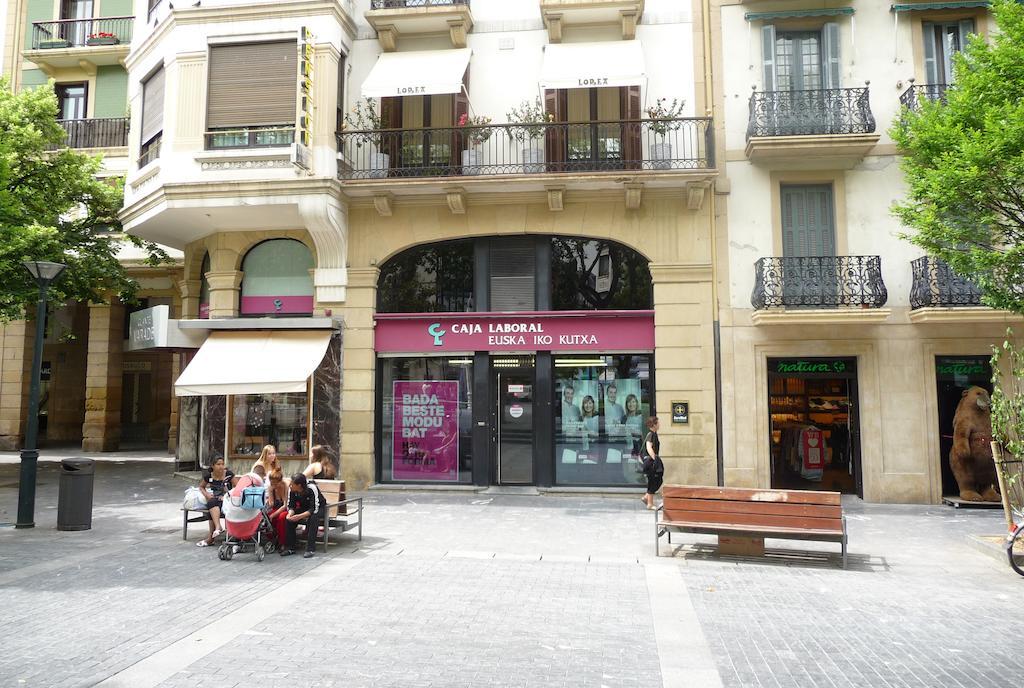 Pension Lorea San Sebastian Bagian luar foto