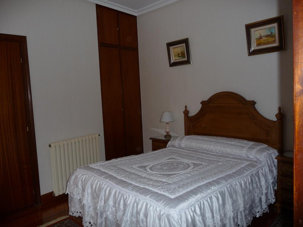 Pension Lorea San Sebastian Ruang foto