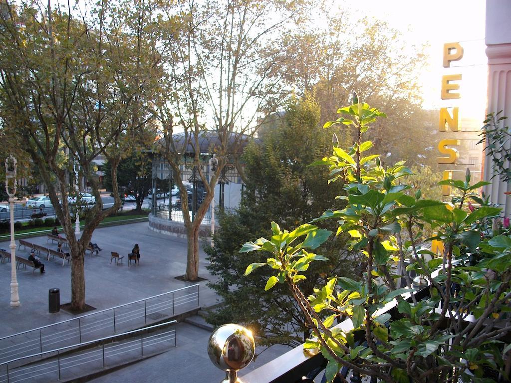 Pension Lorea San Sebastian Bagian luar foto