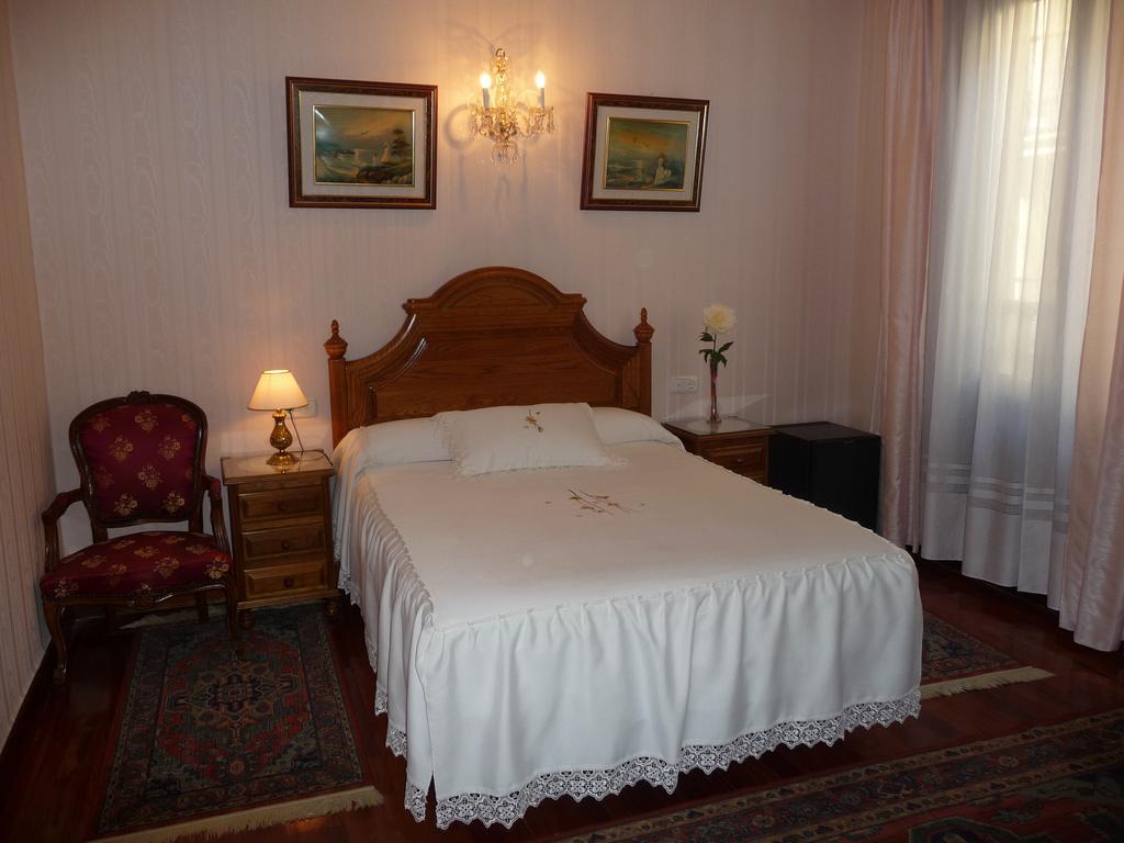 Pension Lorea San Sebastian Bagian luar foto